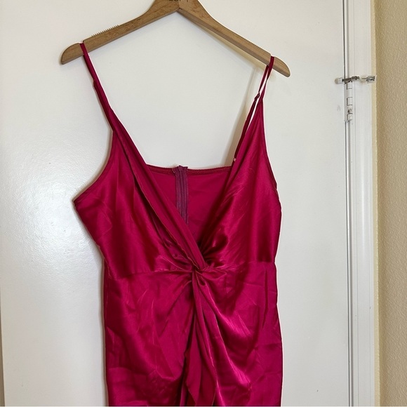 SHEIN Women's Red Dress - Picture 3 of 13